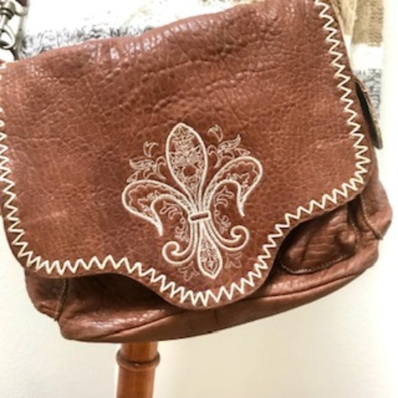 Fleur-de-lis Royal Plush Leather Bag - Picture 2 of 15